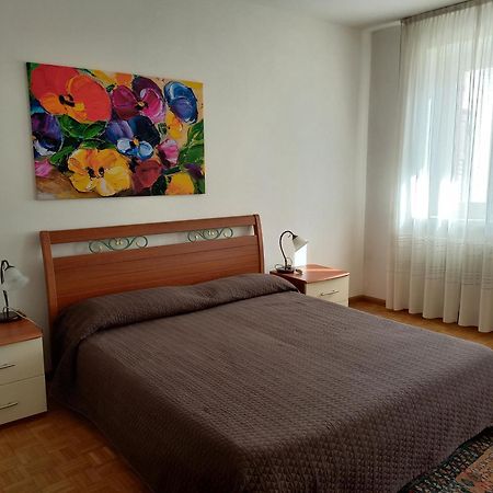 Casa Vacanze Paola Romeno Екстер'єр фото