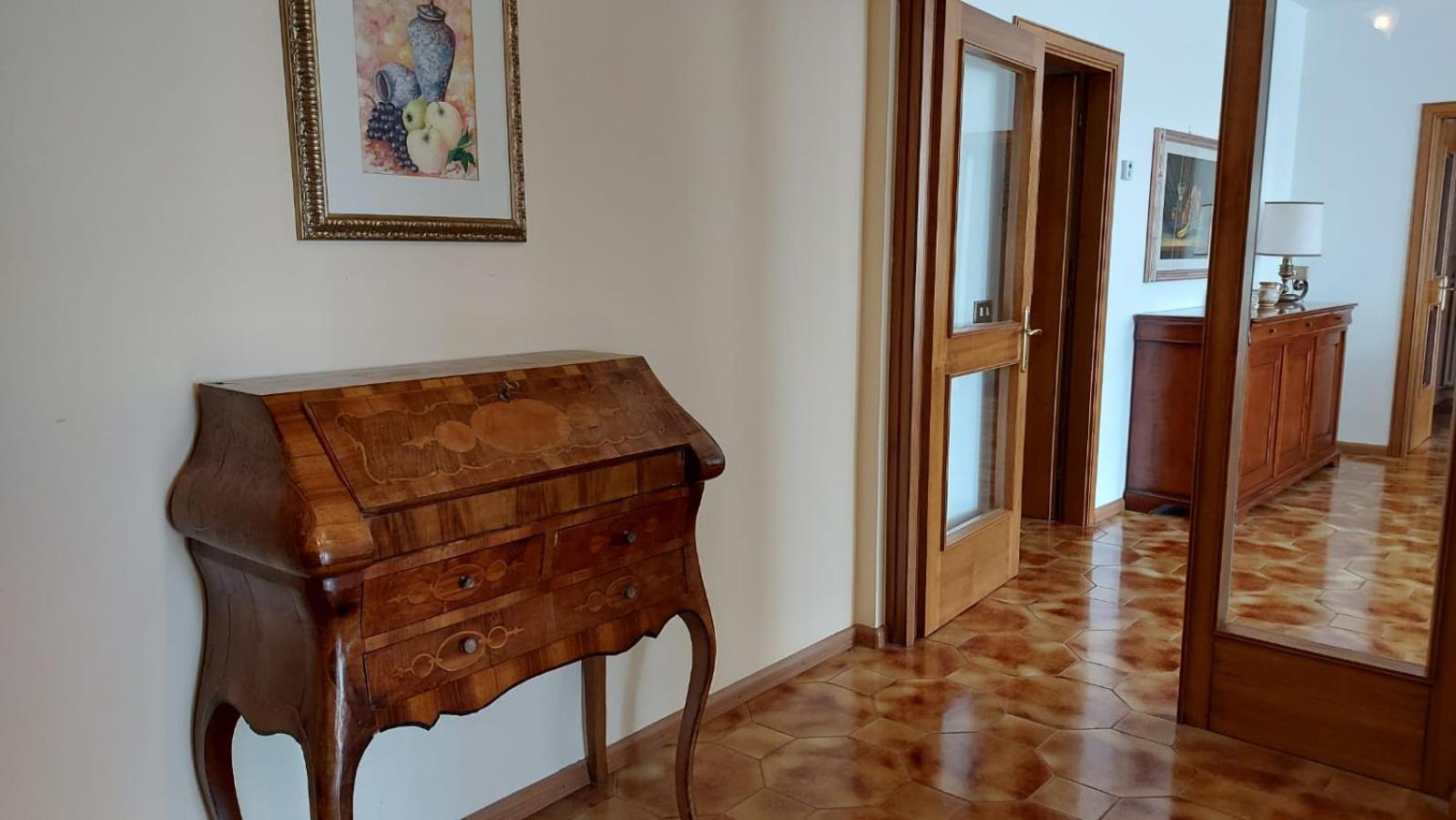 Casa Vacanze Paola Romeno Екстер'єр фото