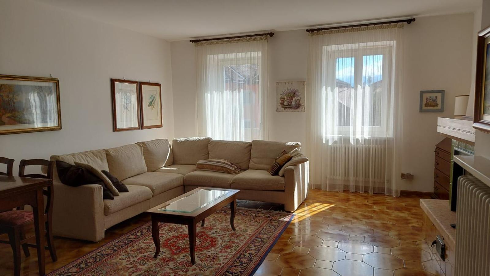 Casa Vacanze Paola Romeno Екстер'єр фото