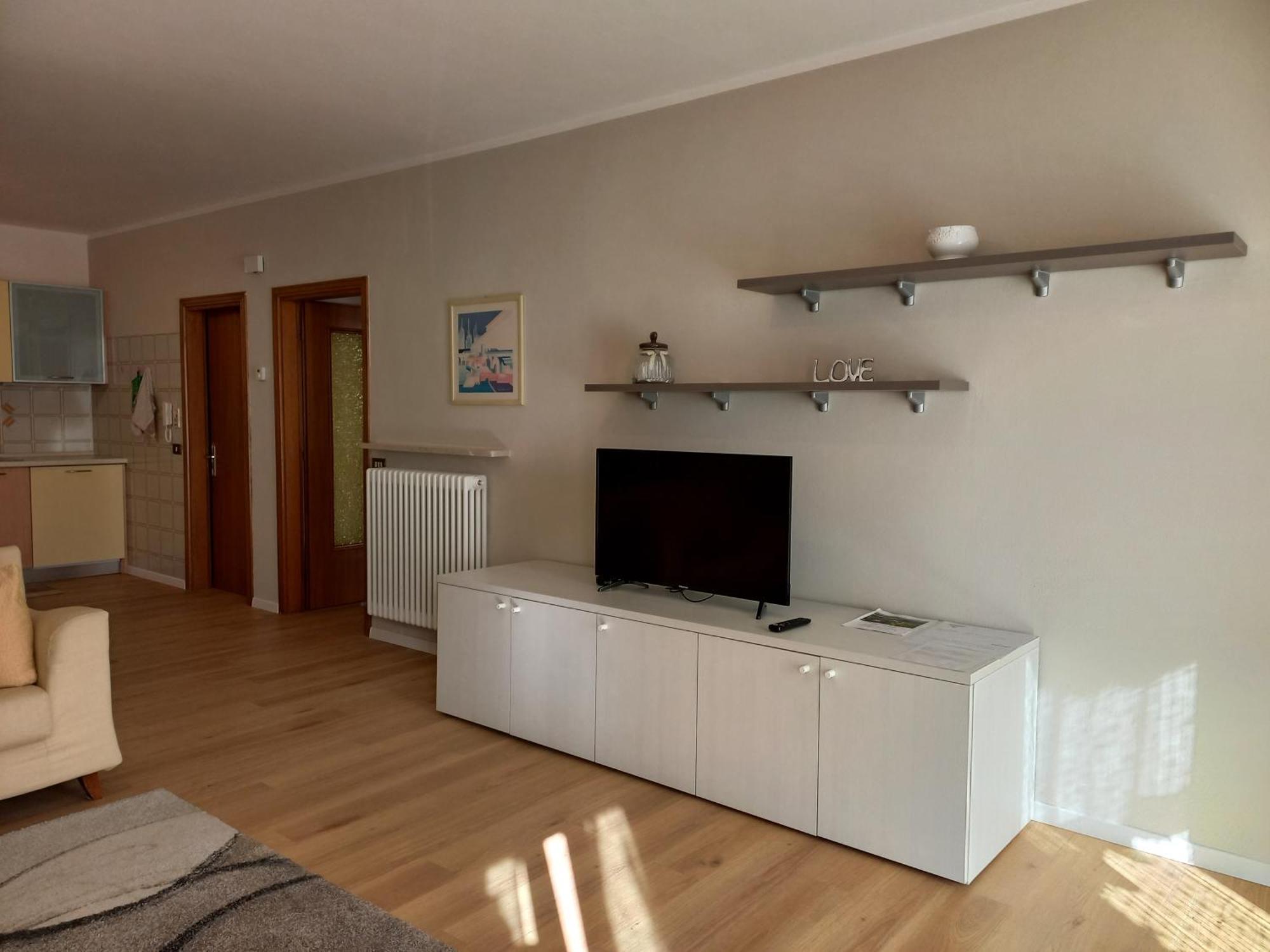 Casa Vacanze Paola Romeno Екстер'єр фото
